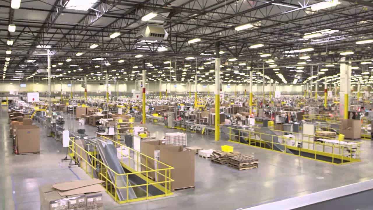 How The Amazon Fulfillment Centre Works 1