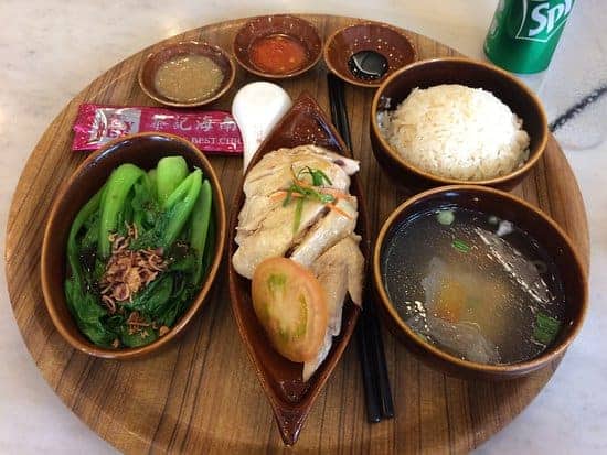 10 Best Chicken Rice in Singapore That Will Make Your Mouth Water [2022] 5