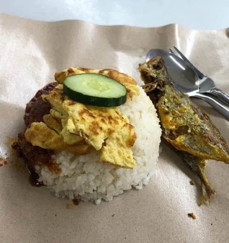 10 Best Nasi Lemak in Singapore to Get Your Traditional Savoury Fix [2022] 6