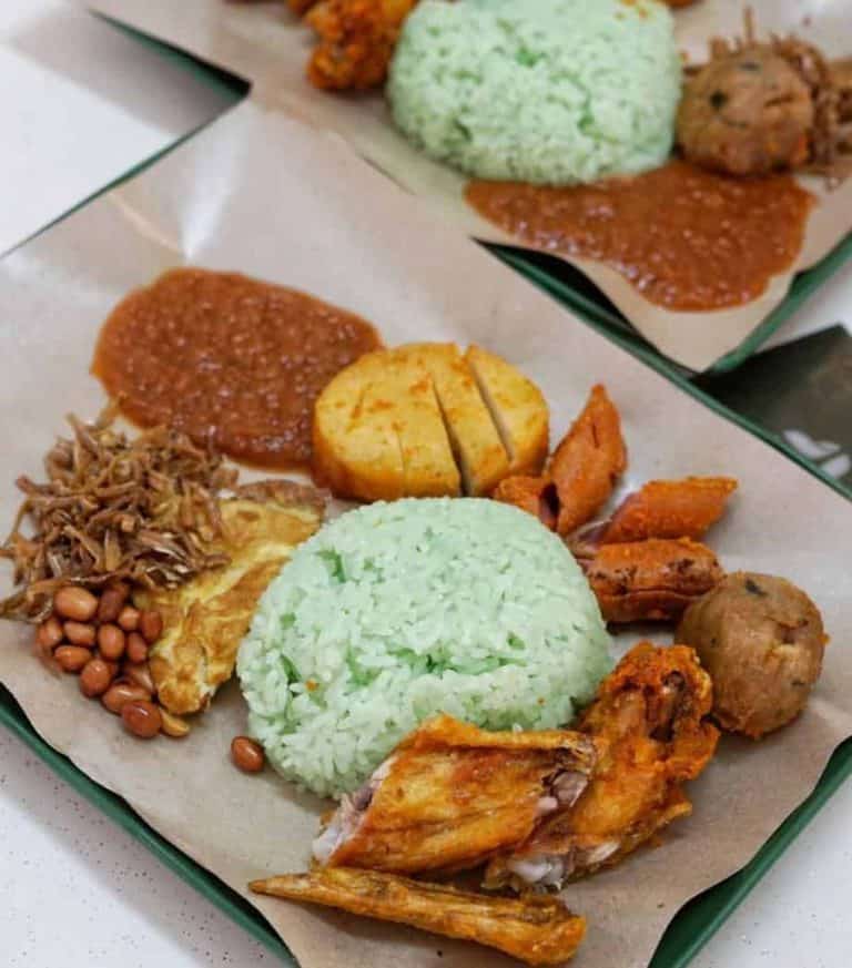10 Best Nasi Lemak in Singapore to Get Your Traditional Savoury Fix [2022] 5