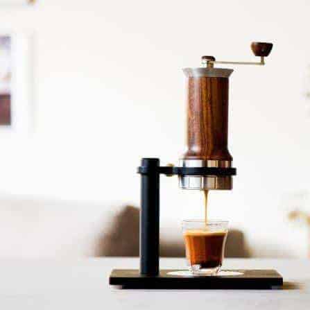8 Best Coffee Maker in Singapore to Brew a Hot Cup of Coffee [2022] 5