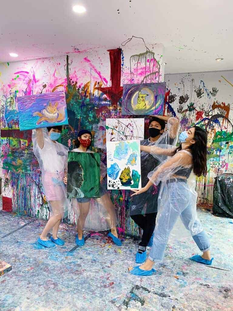 Splat paint house_presenting paint